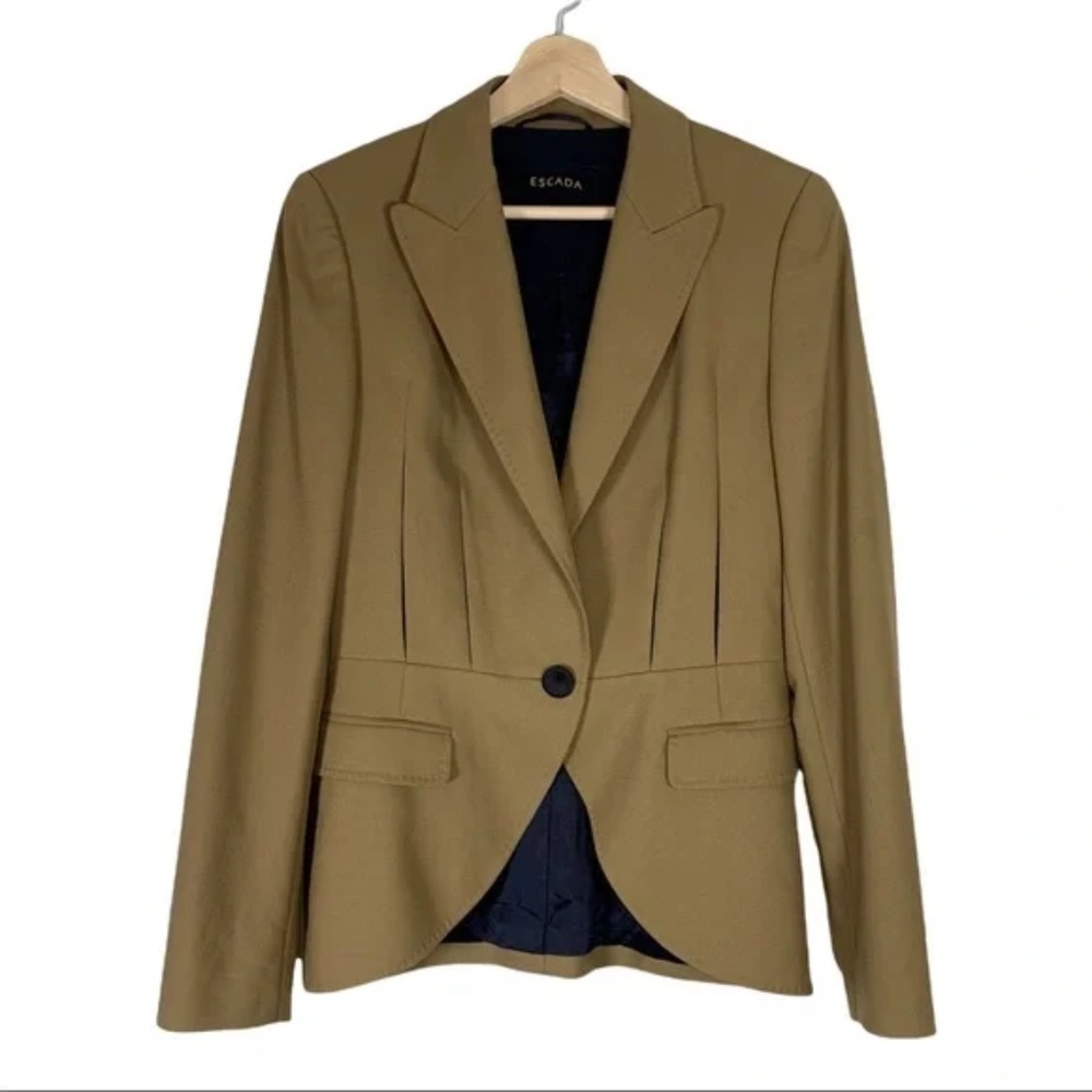Escada Blazer Size S/M